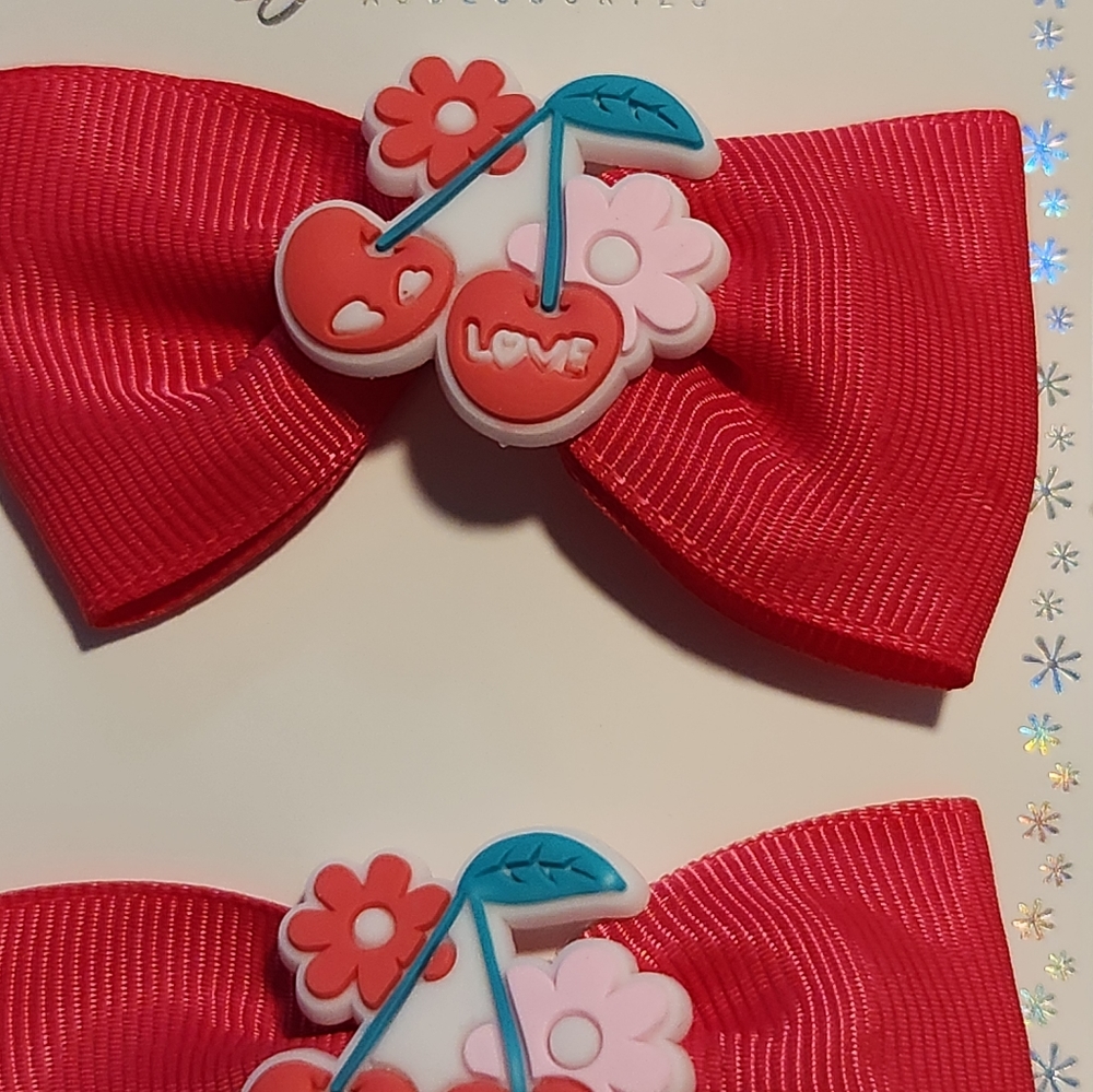 Hair Clips - Picture 2 of 4